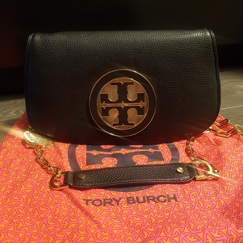 Authentic Tory burch Amanda black crossbody